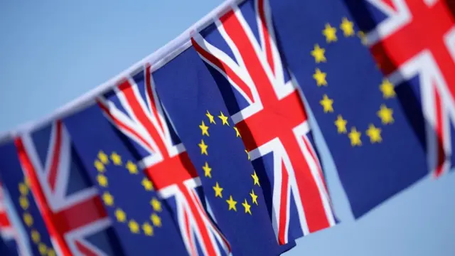 ธงสหราชอาณาจักรและอียู