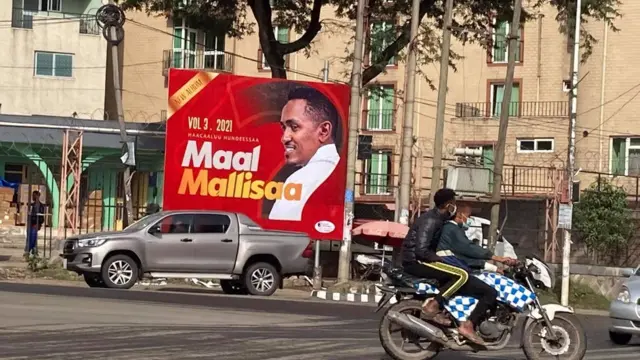 Bilboordiiwwan beeksisa albama Haacaaluu magaalaa Finfinnee keessatti midhaaffaman keessaa tokko