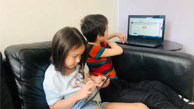 ลูกสองคนของกรรณิการ์