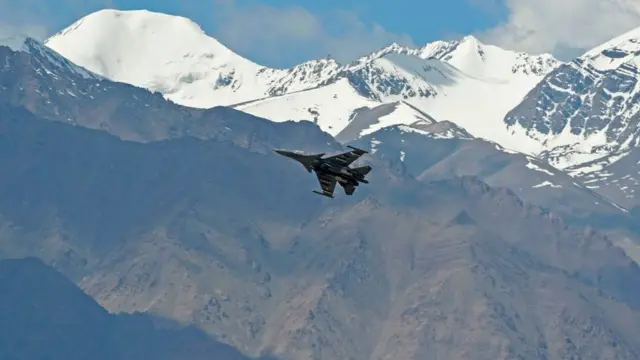 இந்திய போர் விமானம்.