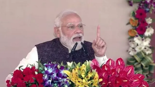 नरेंद्र मोदी