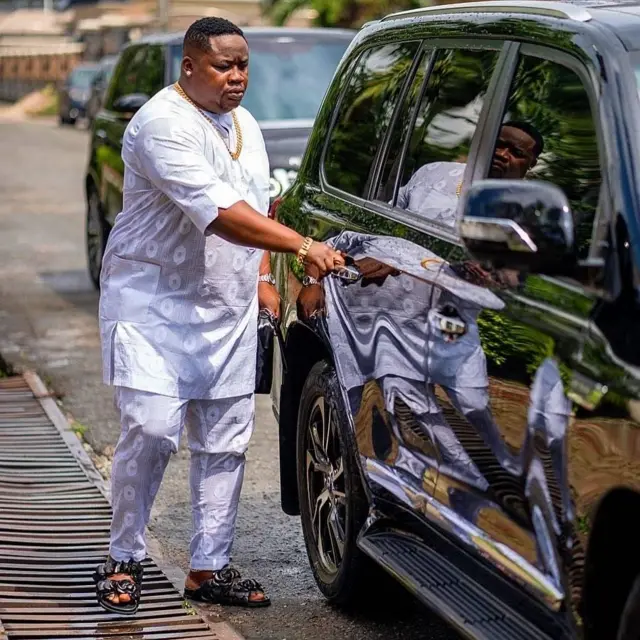 Obi Cubana Oba Anambra: Cubana Chief Priest oga mama burial fotos from Oba, Anambra State