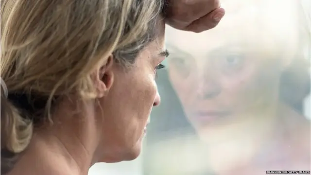 एक महिला