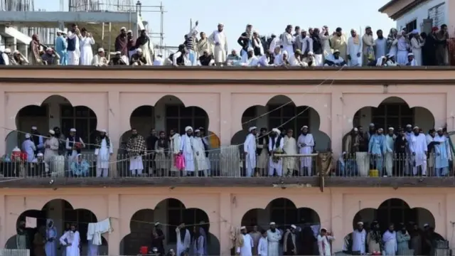 جامعہ حقانیہ