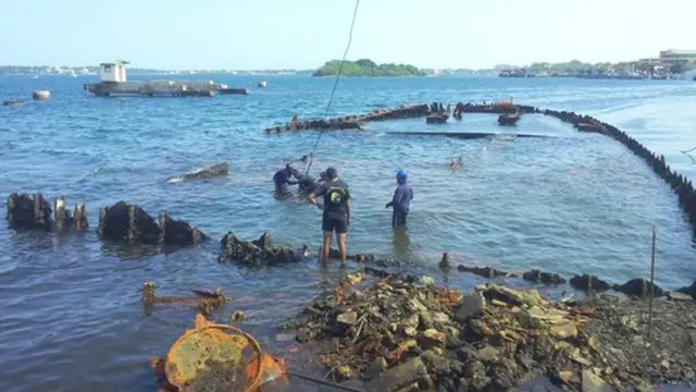 Parte del barco bajo el agua