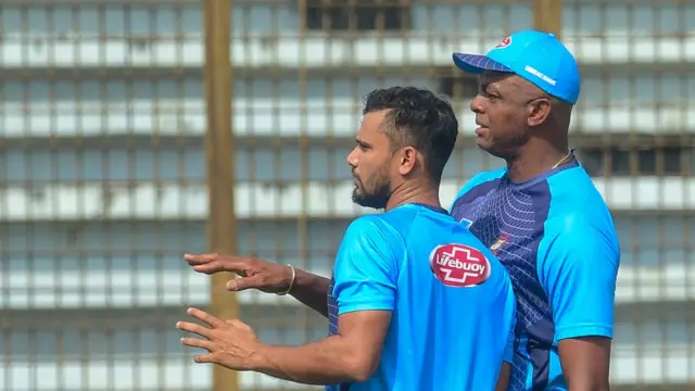 দলের পেস অ্যাটাক নিয়ে আশাবাদী ওয়ালশ