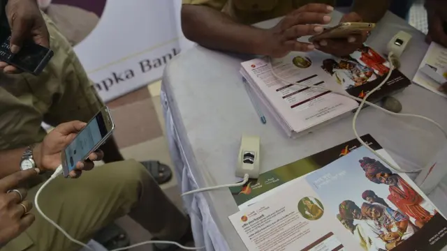 आधार, सुप्रीम कोर्ट