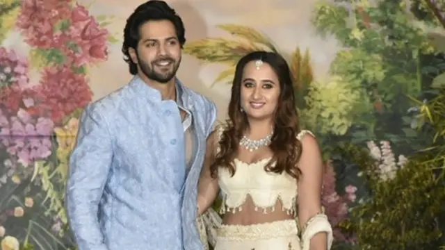 Varun Dhawan da budurwarsa Natasha Dalaal a wajen bikin Sonam Kapoor