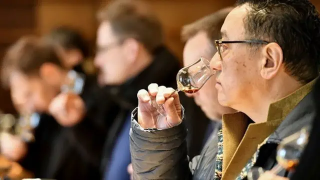 Fransada konyak dequstasiyası