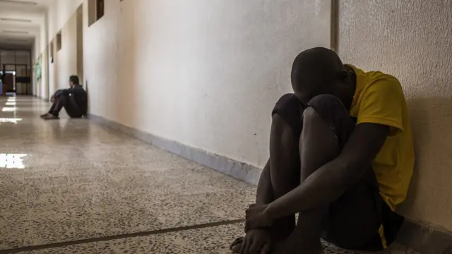 Eeyan kan joko si inu ile kan