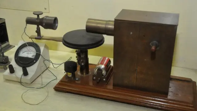 જગદીશચંદ્ર બોઝનું એક શોધેલું સાધન