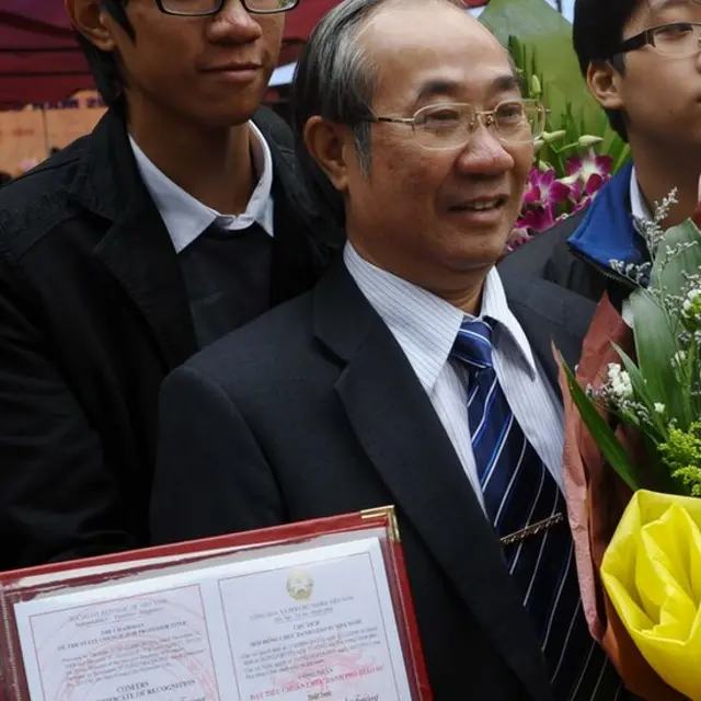 Bằng cấp