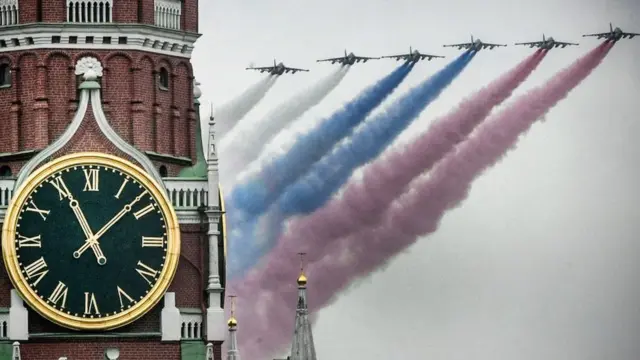 Во время парада