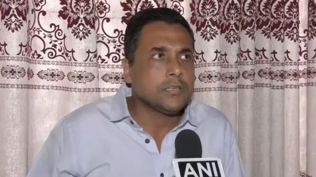 युवा एकता परिषद, ढाका के जनरल सैक्रेटरी विष्णु सूर