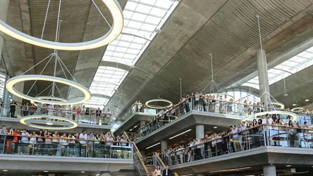 Uno de los proyectos del gobierno en el sur de Buenos Aires fue este edificio de Norman Foster para el gobierno de la ciudad.