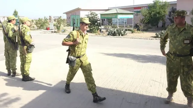 Tojikiston harbiylari