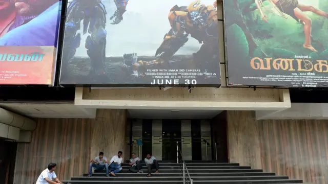 டிஜிட்டல் கட்டண விவகாரம்: தமிழ் படங்கள் ஏதும் வெளியாகவில்லை