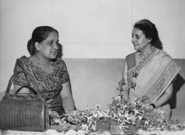 ভারতীয় প্রধানমন্ত্রী ইন্দিরা গান্ধীর সঙ্গে জোট নিরপেক্ষ সম্মেলনে