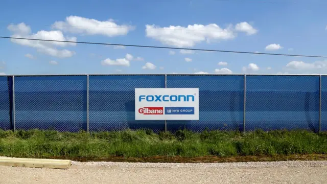 富士康2017年在威斯康星舉行新工廠破土動工儀式