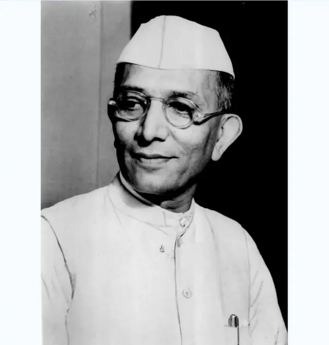 మొరార్జీ దేశాయ్