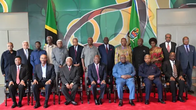 Picha ya pamoja ya viongozi waliohudhuria