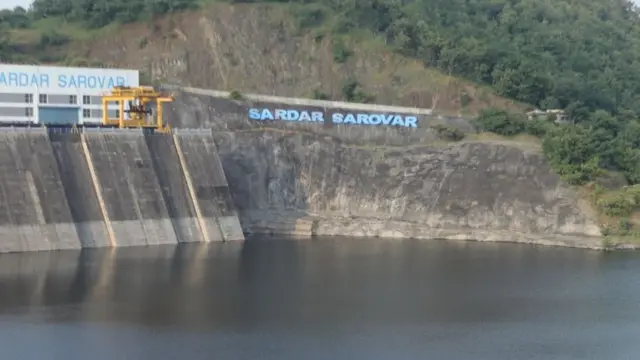 સરદાર સરોવરની તસવીર