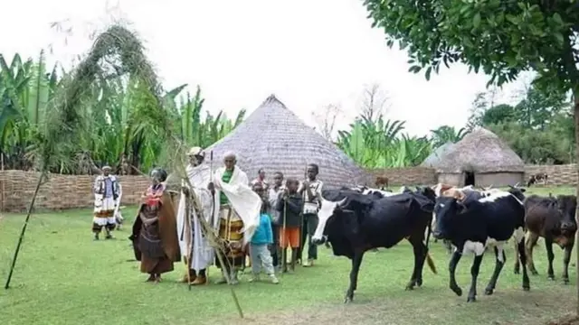 የእድሜ ባለጸጎች ሁሉቃ ሲሠሩ