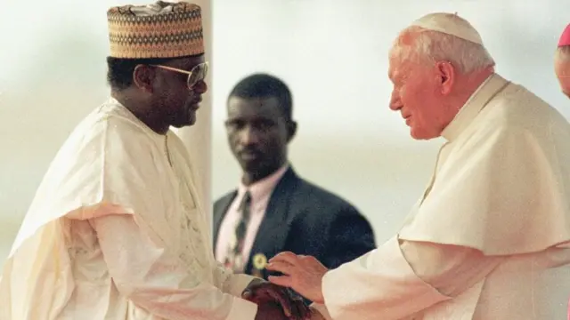 Sani Abacha meet with former Pope John Paul II
