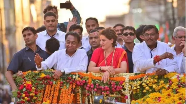 కమల్‌నాథ్‌కు కష్టాలు