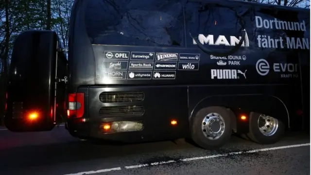 Dhalooyin jajaban ayaa wadada lagu arkay qaraxa ka dib