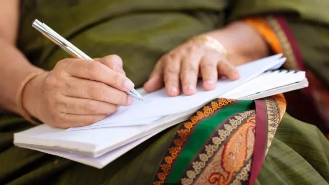 પ્રતીકાત્મક તસવીર