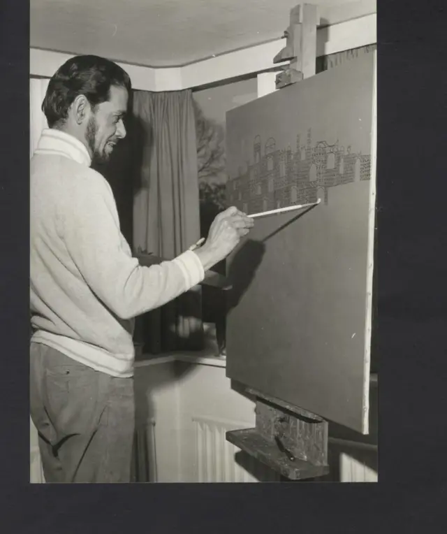 انور جلال شمزا