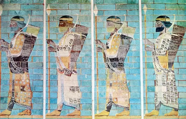 Détail de la frise des archers