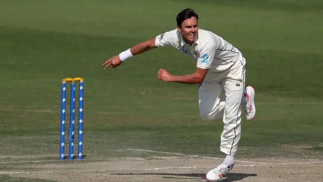 ટ્રેન્ટ બોલ્ટ છ વિકેટ