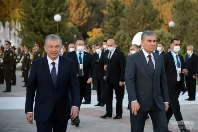Қолган Марказий Осиё давлатлари билан қиёсланганда, сўнгги ўттиз йил ичида Ўзбекистон-Туркманистон ўртасидаги алоқалар зиддиятлардан холи, анчайин ҳамкорлик руҳида бўлиб келган
