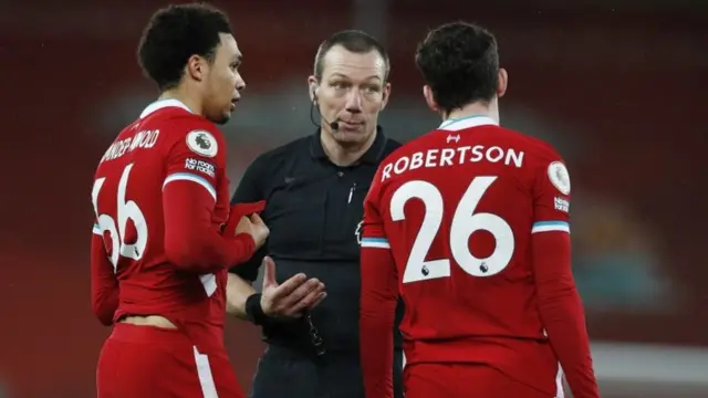 اندی رابرتسون الکساندر آرنولد