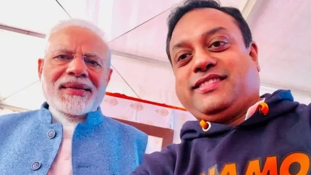 संबित पात्रा, नरेंद्र मोदी के साथ