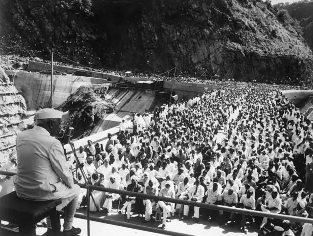 જવાહરલાલ નેહરુ- બીબીસી ગુજરાતી 