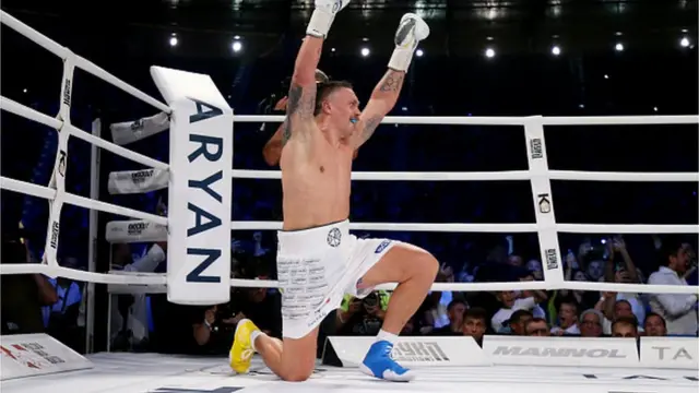 Спорт джентльменів: переможець Усик отримав удар нижче пояса, Дюбуа ...