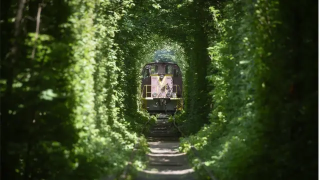 టన్నెల్ ఆఫ్ లవ్, ఉక్రెయిన్