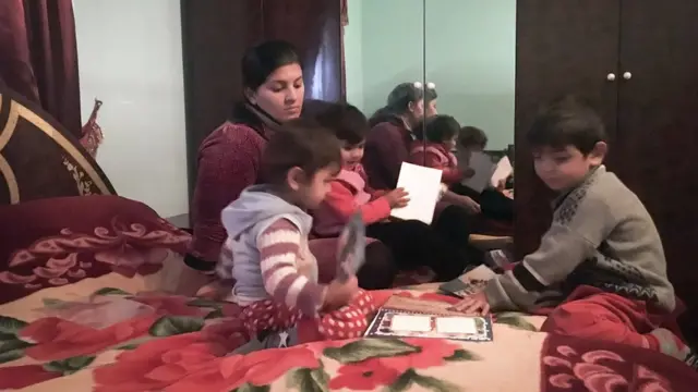 ərə gedən bir uşaq erkən evliliklər