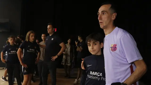 Álex Roca imparte una conferencia en la academia del FC Barcelona en Miami