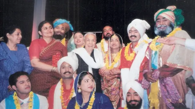 ਲਾਹੌਰ ਵਿਖੇ ਜੌਹਰਾ ਸਹਿਗਲ, ਮਦੀਹਾ ਗੌਹਰ ਅਤੇ ਹੋਰ ਕਲਾਕਾਰ।