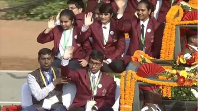 वीर बालकं