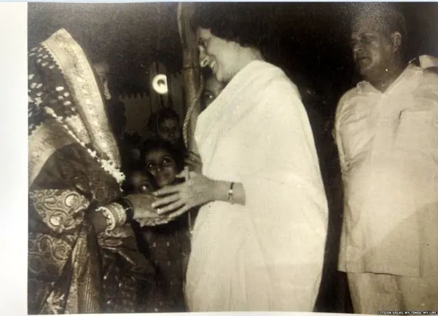 ਇੰਦਰਾ ਗਾਂਧੀ ਨਾਲ ਸ਼ੀਲਾ ਦੀਕਸ਼ਿਤ