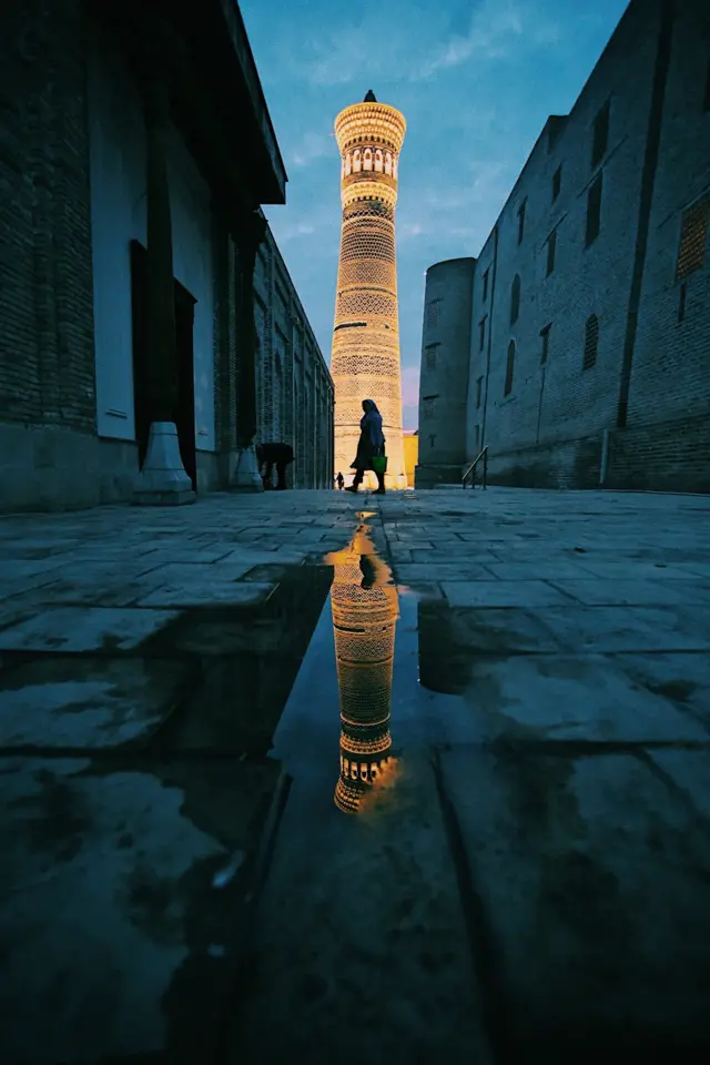 Минарет мечети Калян в Бухаре.