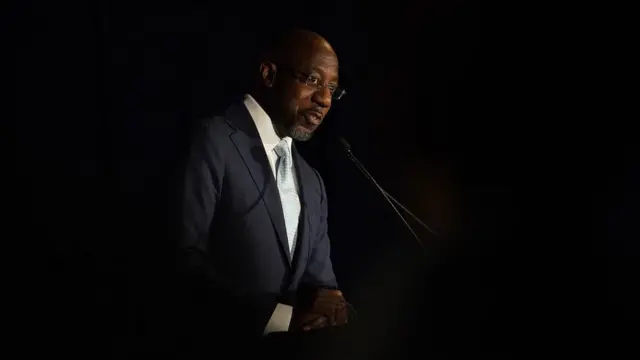 Пастор Уорнок