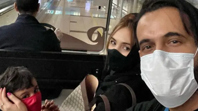 ઇરફાન પઠાણ સાથે તેમનાં પત્ની અને દીકરો