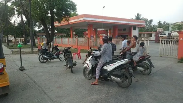 စစ်တွေမှာ ဆီဆိုင်တွေညပိုင်းမှာပိတ်သွား