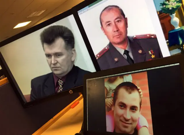 Офицеры ФСБ